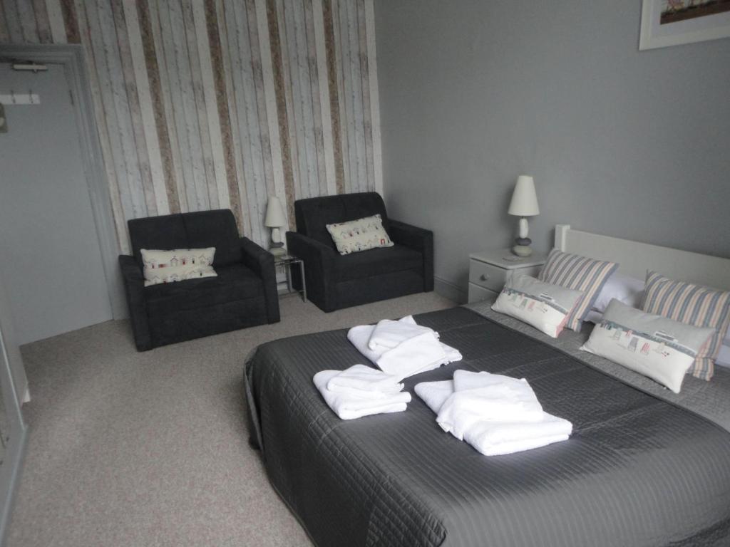 Waves In Bed and Breakfast Bournemouth Eksteriør billede